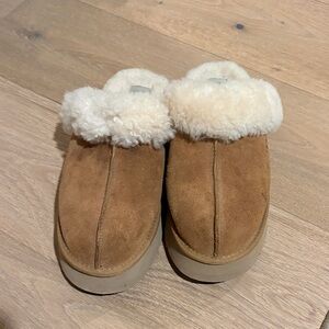 UGG Tan Slippers with Cream Shearling